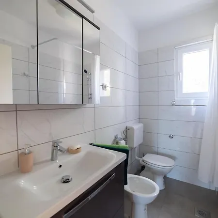 With Parking Space Bibinje, Zadar - 24712 Апартаменты Бибинье